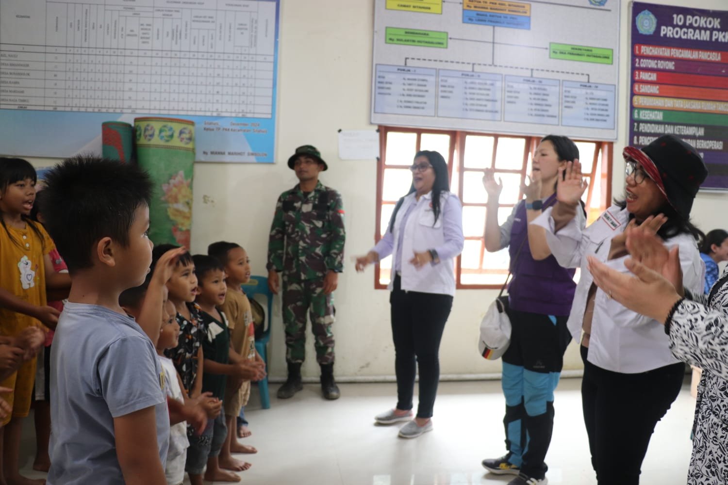 Kabupaten Tapanuli Utara - Bantuan Logistik, obat2an dan kgtn trauma healing sekaligus posko kesehatan IDI