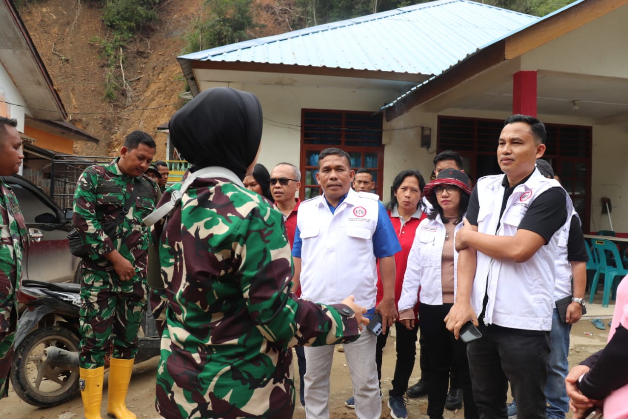 Kabupaten Tapanuli Utara - Bantuan Logistik, obat2an dan kgtn trauma healing sekaligus posko kesehatan IDI