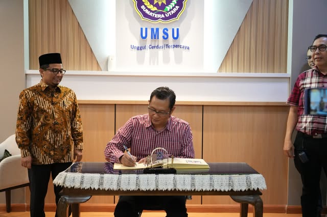 ilaturahmi Pengurus Besar Ikatan Dokter Indonesia (PB IDI) bersama Pimpinan Wilayah Muhammadiyah Sumatera Utara dan Universitas Muhammadiyah Sumatera Utara (UMSU)